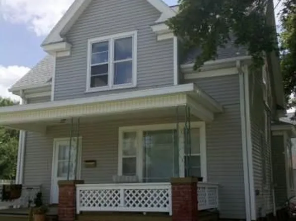 219 W 4th Ave, Monmouth, IL 61462