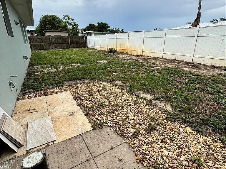 209 Punta Alta Ct — Photo 32