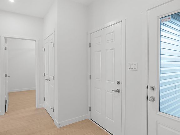 2nd image of 20928 16th Ave SW