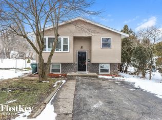 520 N Prospect Dr, Round Lake Park, IL