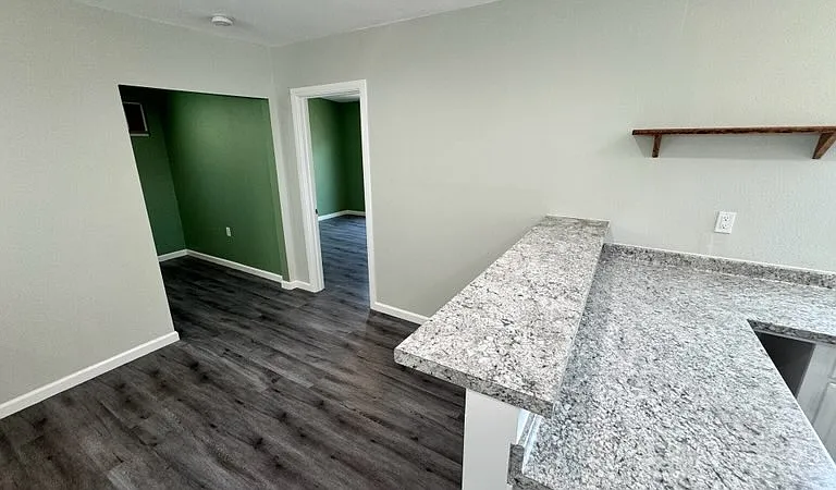 2309 N Sepulveda Blvd #B — Photo 13