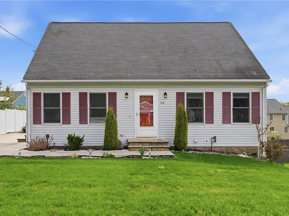 126 Lilac Ave, Woonsocket, RI 02895