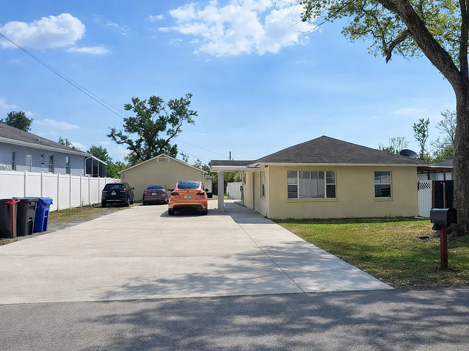 3422 W Idlewild Ave #B