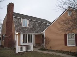 360 Woodlawn Mnr, Lawrence, KS 66049