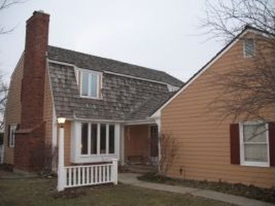 360 Woodlawn Mnr, Lawrence, KS, 66049