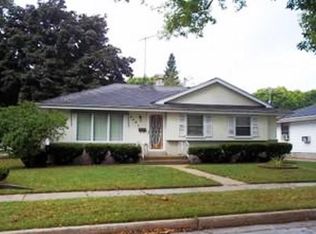 6441 N 71st St, Milwaukee, WI 53223