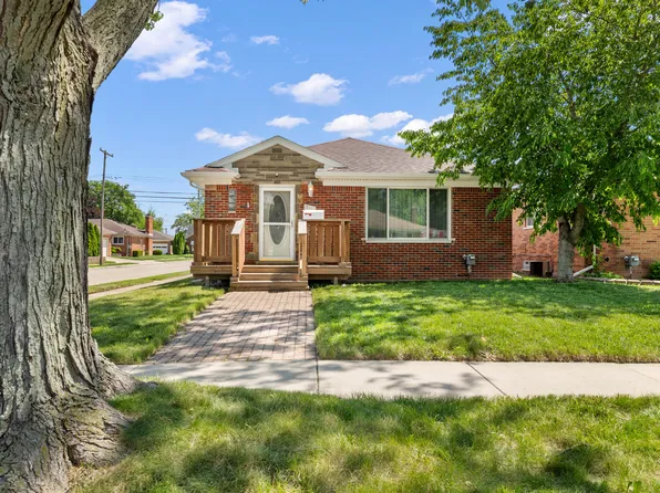 17448 Veronica Ave, Eastpointe, MI 48021