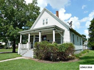 224 6th St, Lincoln, IL 62656