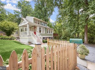 5207 Iroquois Rd, Bethesda, MD 20816