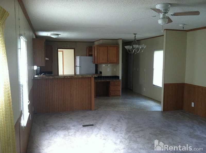 1st image of 118 Gains Mill Dr
