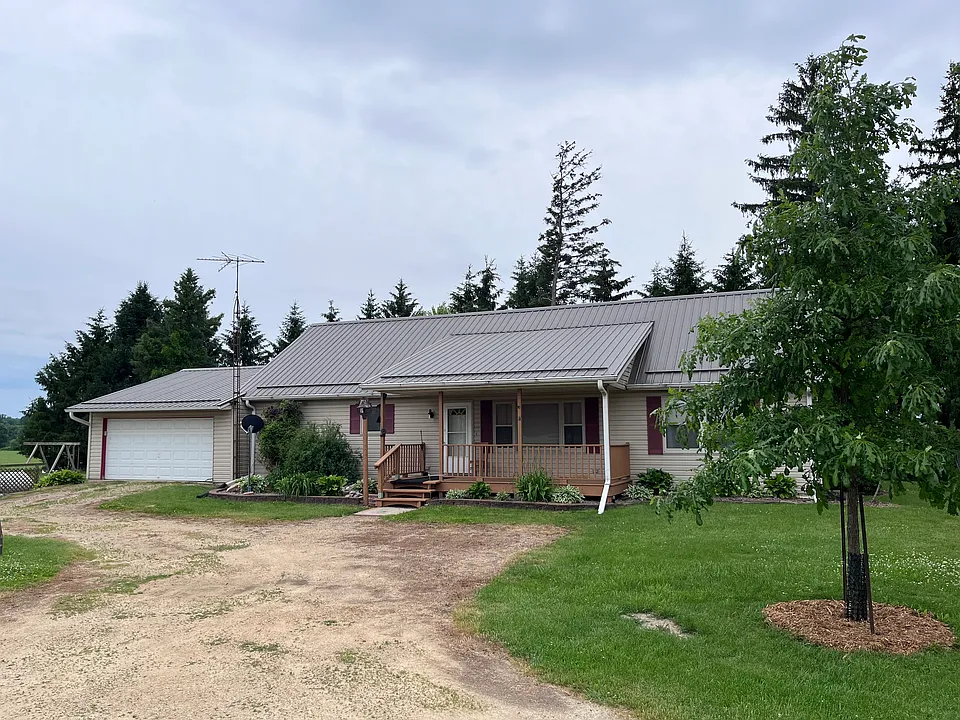 E9147 County Rd W