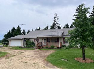E9147 County Rd W, North Freedom, WI 53951