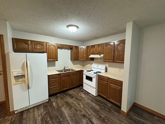 3rd image of 2039 Crescent Rd APT 4