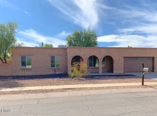 9450 E Rosewood St, Tucson, AZ 85710