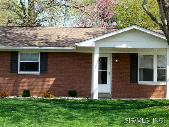 2nd image of 22 Aubuchon Dr
