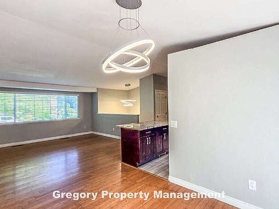 5th image of 17606 Brook Blvd