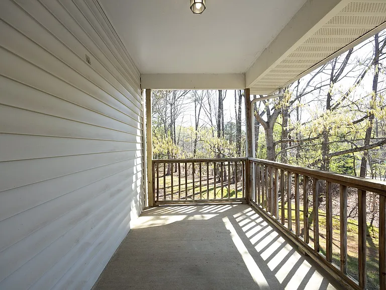 521 Renshaw Ct — Photo 27