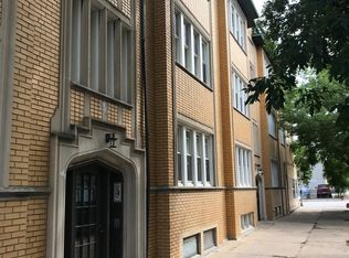 4006 W Wellington Ave #1, Chicago, IL 60618