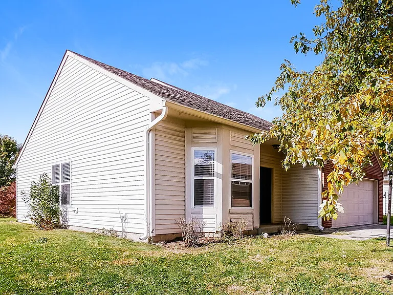 720 Treyburn Lakes Way — Photo 16