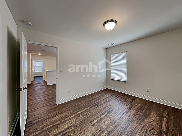 5120 Hudson Valley Dr — Photo 24