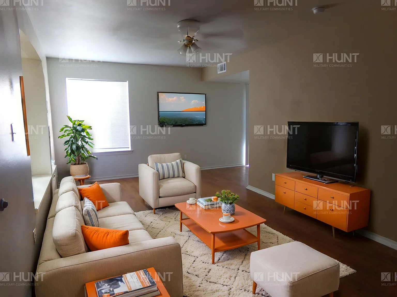 3 bed, 2.5 bath, 1310 sqft, $1,477 — Photo 3
