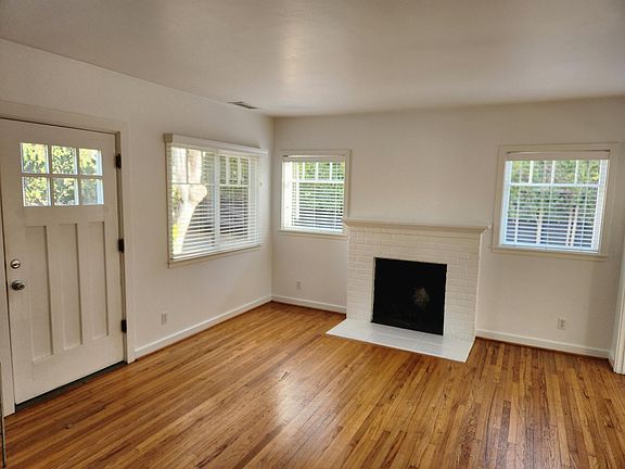 3rd image of 1375 Virginia Rd