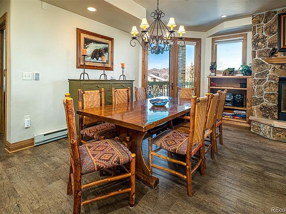 5th image of 2302 Ski Trail Ln #331