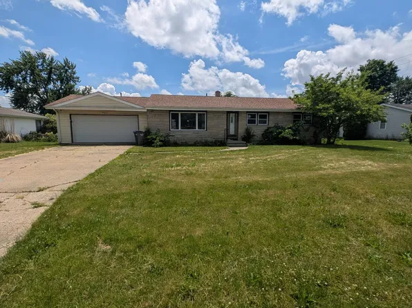 701 Lancashire Dr, Sturgis, MI 49091