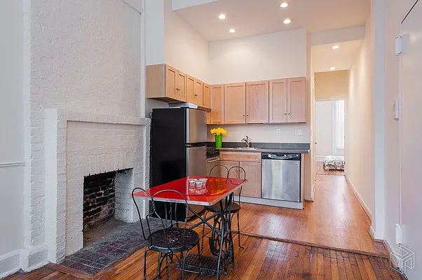 Rented by Halstead Real Estate | media 19