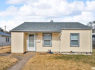 3836 Pearl Ave, Davenport, IA 52802