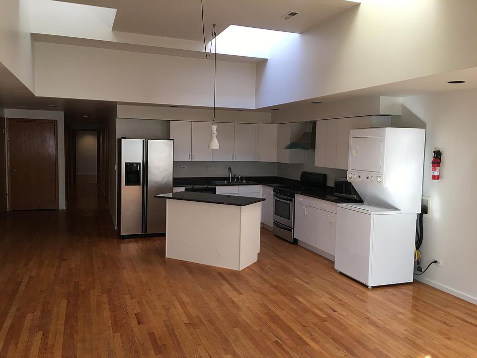 1st image of 1553 N Milwaukee Ave