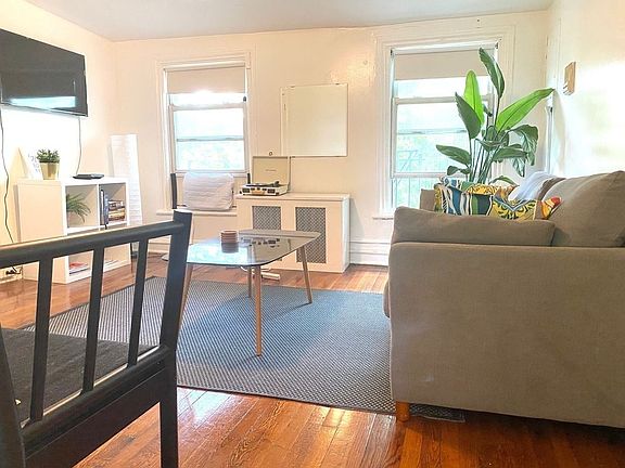 2nd image of 241 Dean St #3B