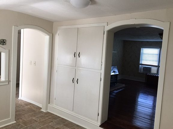 breakfast room add'l storage