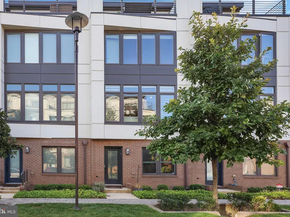 8046 Tribeca St, Derwood, MD 20855