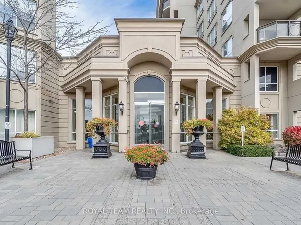 2 Maison Parc Ct Penthouse 808, Vaughan, ON L4J 9K4
