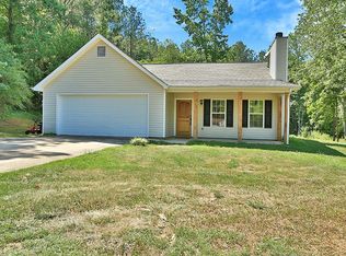 15 Estate Dr, Sharpsburg, GA 30277