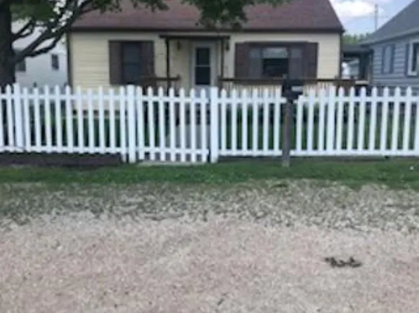2508 W 8th St, Muncie, IN 47302