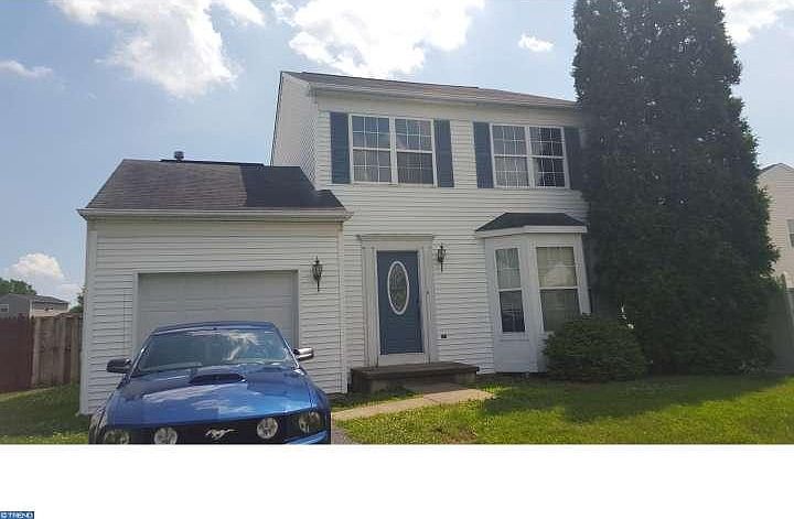 1st image of 4 Cromwell Ct