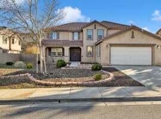 6808 Miramar Ln, Palmdale, CA 93551