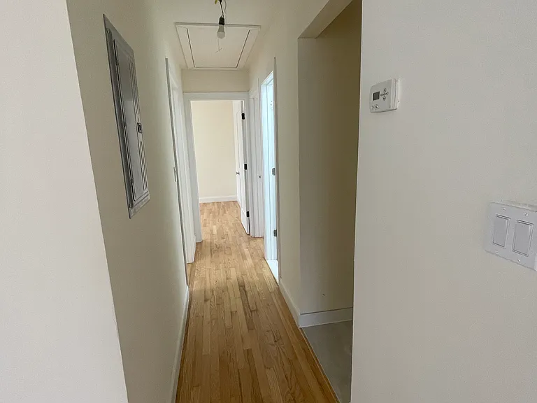 160 Laconia Ave #2 — Photo 7