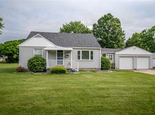 1977 Shadyside Dr, Hermitage, PA 16148