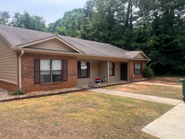3065 Sarah Lou Dr