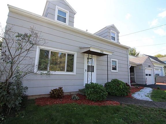 3rd image of 331 Lowden Point Rd