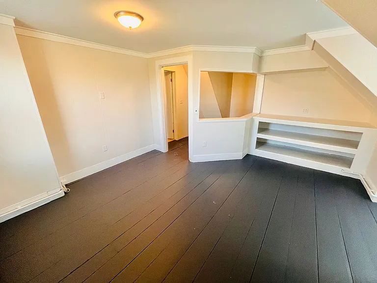 105-107 Richards Ave #107 — Photo 7