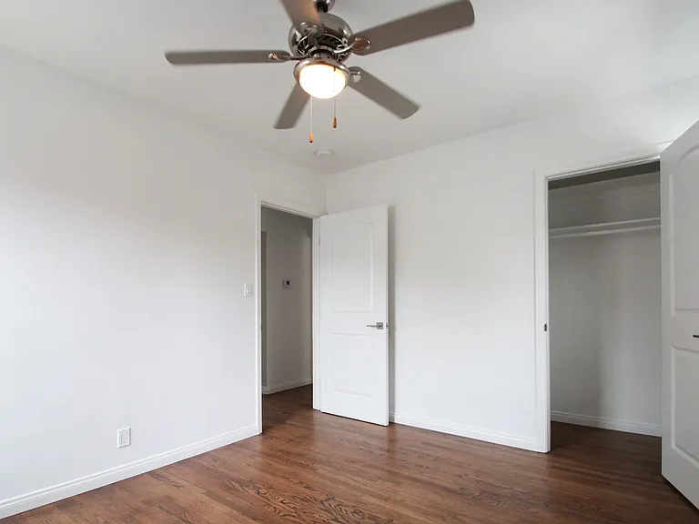 2732 S Westgate Ave — Photo 17