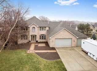 16239 Ryehill Cir, Orland Park, IL