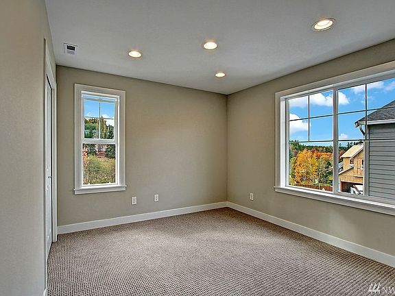 5th image of 23802 SE 45th Pl #80
