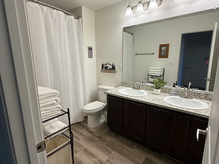 7183 Plaza Central — Photo 16