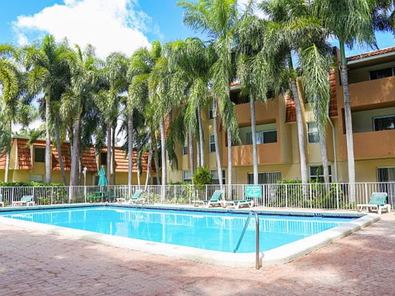 3rd image of 8818 SW 72nd St #7d1fbcc86