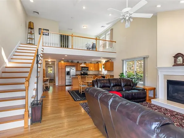 500 Mendon Rd Unit 11, Cumberland, RI 02864